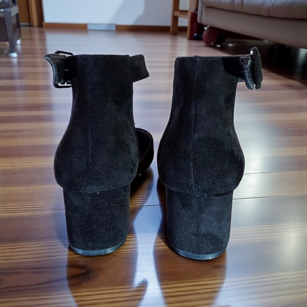SALE!! Black Suede Chucky Heels Size 39 by Style and Company Free Shipping - Picture 3 of 5